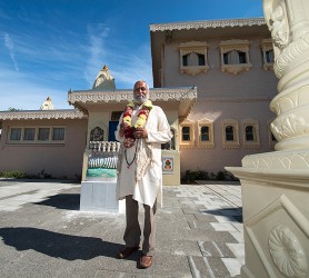 Pandit Shri Brahmrishi van Hindoecentrum Sewa Dhaam ©Mylène Siegers